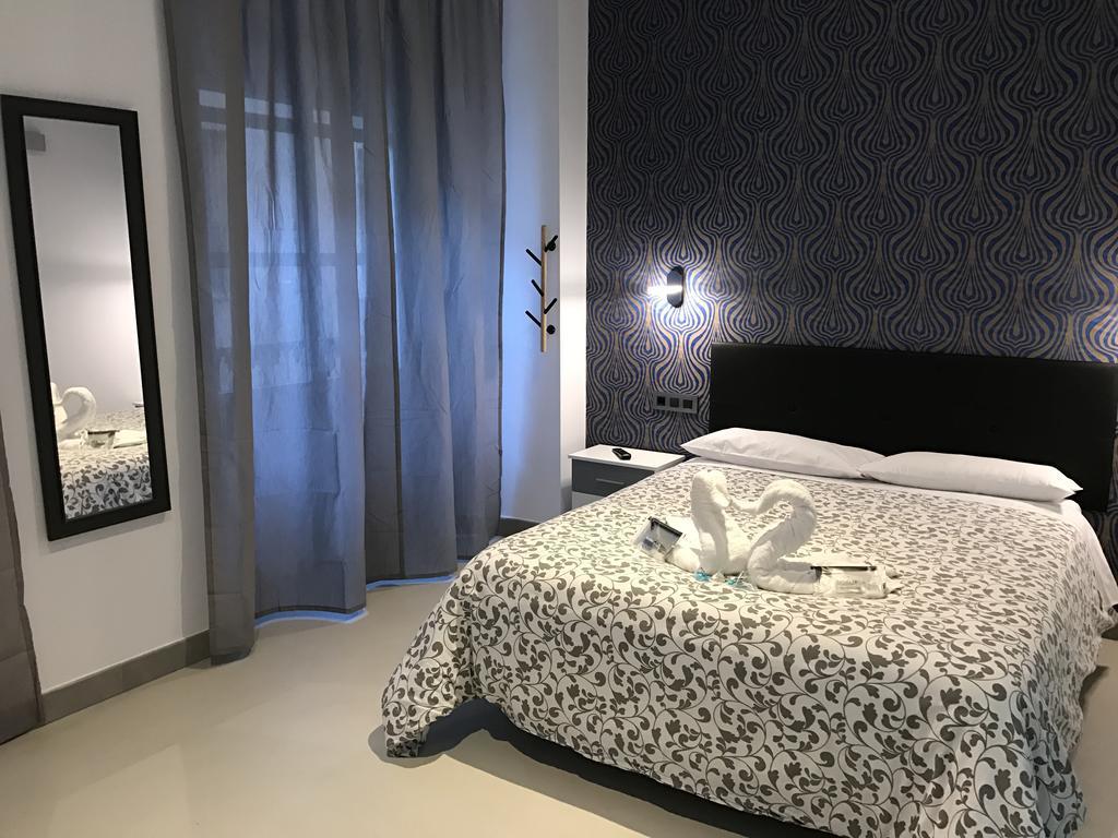 Pension Las Setas Seville Exterior photo