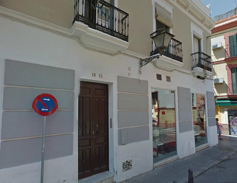 Pension Las Setas Seville Exterior photo